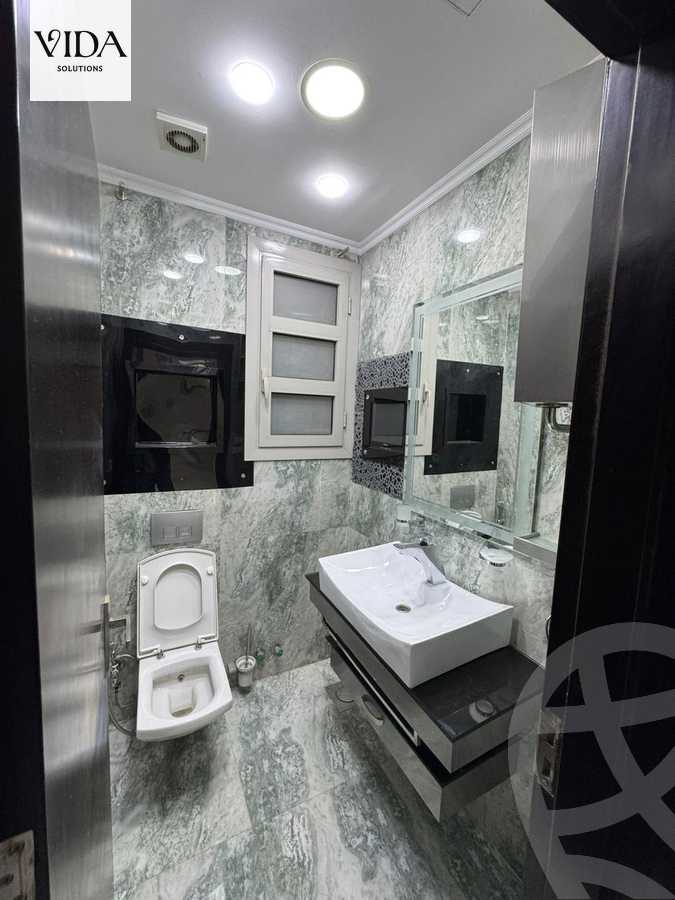 https://aqarmap.com.eg/en/listing/5397332-for-sale-cairo-el-sheikh-zayed-city-compounds-kmbwnd-ljry-swdyk