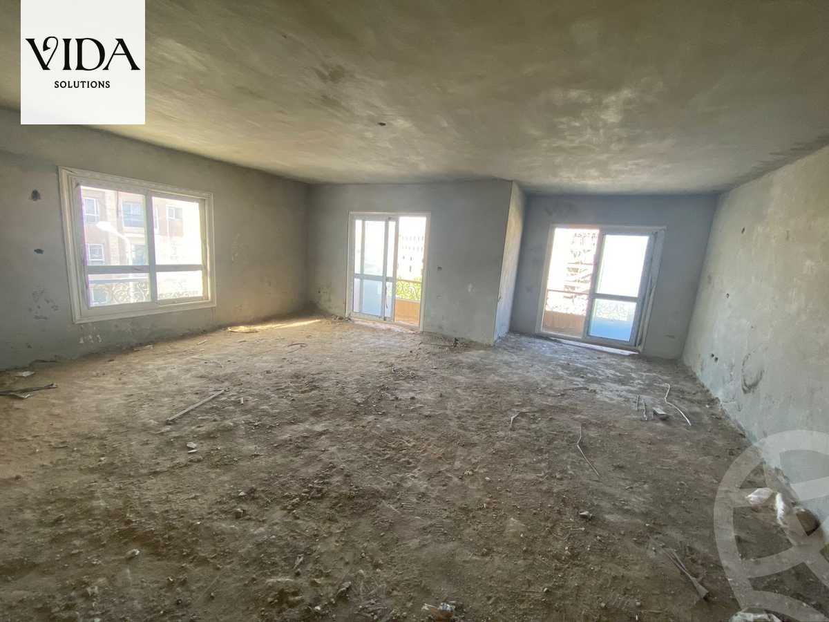 https://aqarmap.com.eg/en/listing/5400636-for-sale-cairo-el-sheikh-zayed-city-compounds-el-khamayel