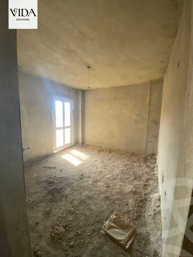 https://aqarmap.com.eg/en/listing/5400636-for-sale-cairo-el-sheikh-zayed-city-compounds-el-khamayel