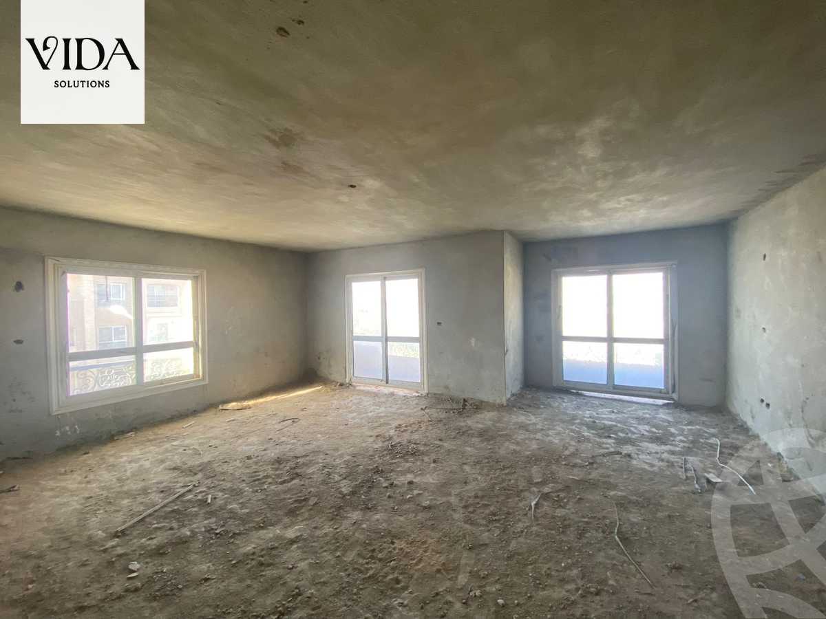 https://aqarmap.com.eg/en/listing/5400636-for-sale-cairo-el-sheikh-zayed-city-compounds-el-khamayel