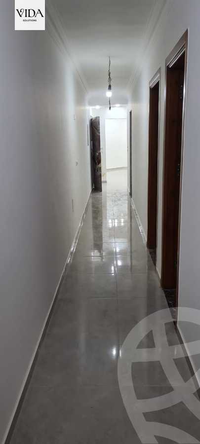 https://aqarmap.com.eg/en/listing/5405054-for-sale-cairo-el-sheikh-zayed-city-compounds-el-khamayel