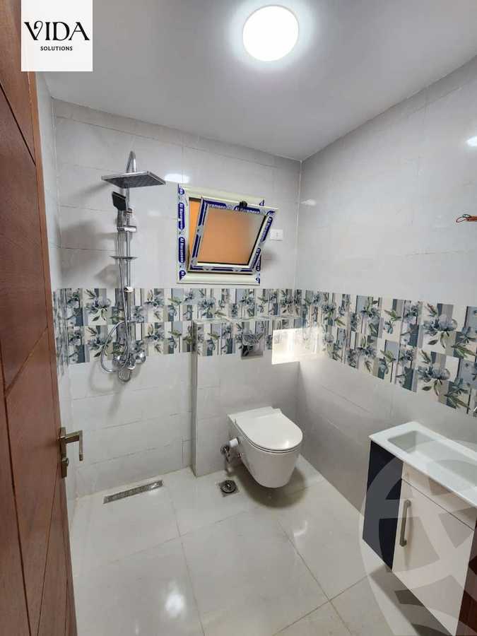 https://aqarmap.com.eg/en/listing/5417460-for-sale-cairo-el-sheikh-zayed-city-compounds-el-khamayel