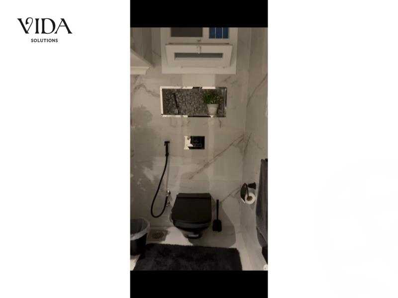 https://aqarmap.com.eg/en/listing/5421615-for-sale-cairo-el-sheikh-zayed-city-compounds-royal-city
