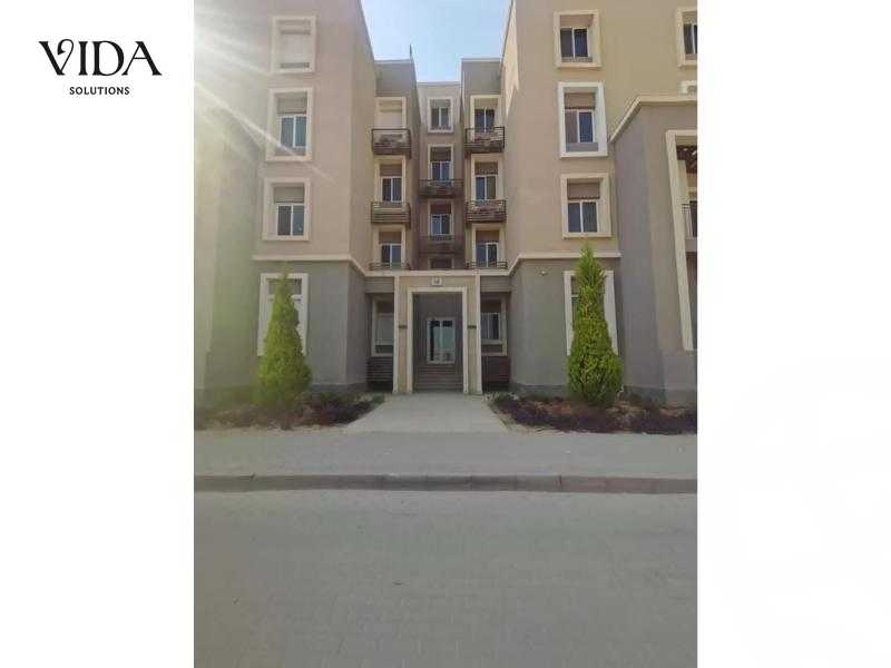 https://aqarmap.com.eg/ar/listing/5424601-for-sale-cairo-6th-of-october-compounds-october-plaza