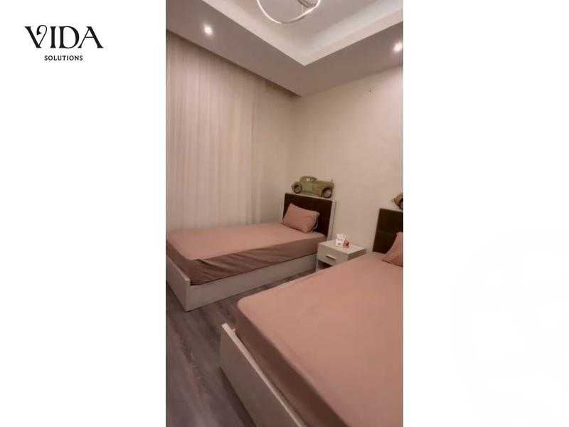 https://aqarmap.com.eg/en/listing/5433014-for-sale-cairo-el-sheikh-zayed-city-compounds-dh-drys
