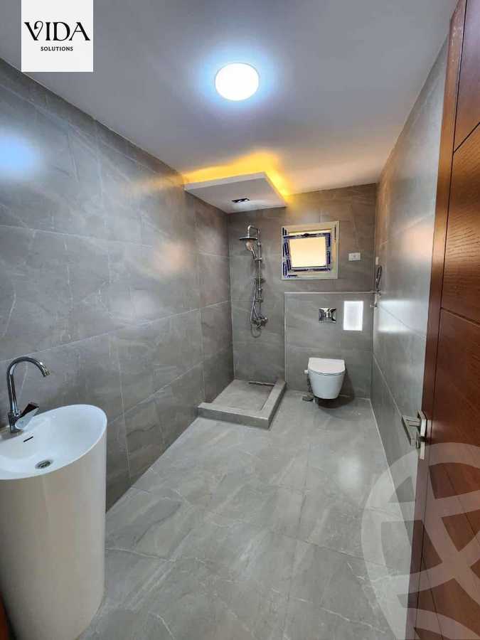 https://aqarmap.com.eg/en/listing/5435321-for-sale-cairo-el-sheikh-zayed-city-compounds-el-khamayel