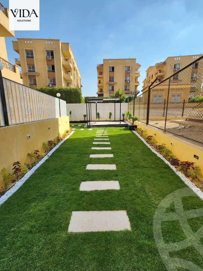 https://aqarmap.com.eg/en/listing/5435321-for-sale-cairo-el-sheikh-zayed-city-compounds-el-khamayel