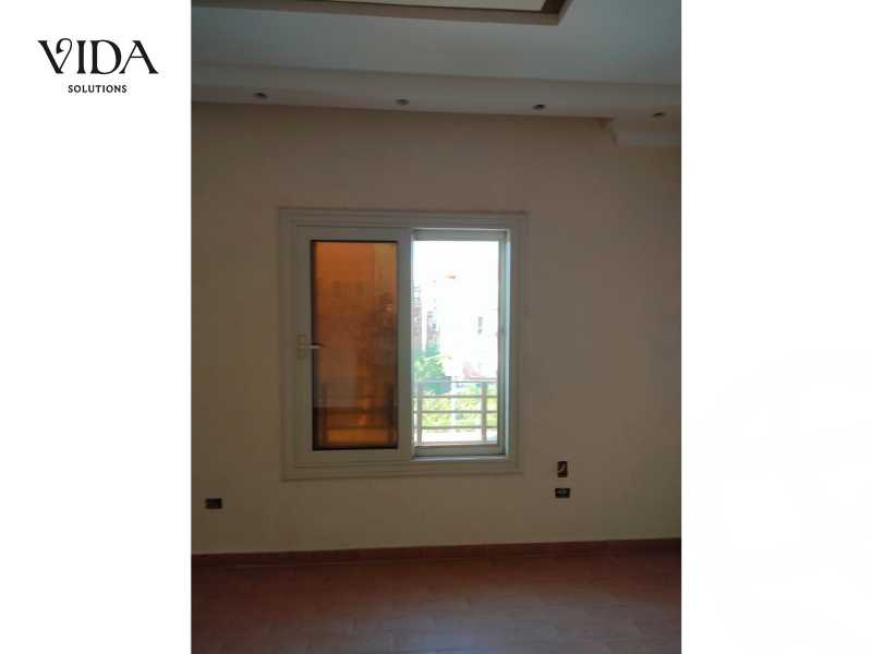 https://aqarmap.com.eg/en/listing/5482910-for-sale-cairo-el-sheikh-zayed-city-el-hay-elsabeaa-lbstn