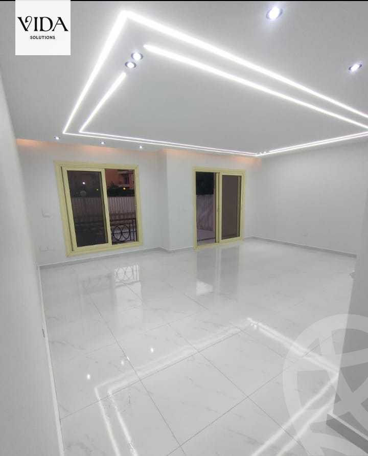https://aqarmap.com.eg/en/listing/5509162-for-sale-cairo-el-sheikh-zayed-city-compounds-el-khamayel