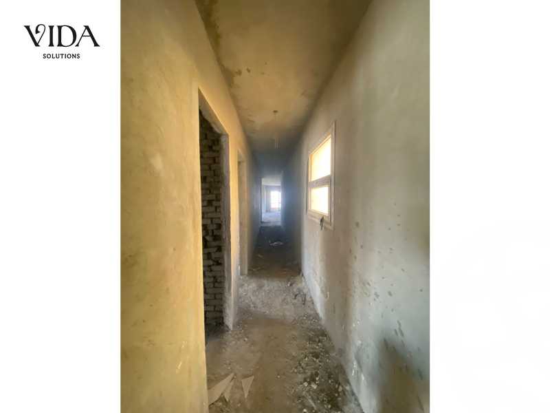 https://aqarmap.com.eg/ar/listing/5544521-for-sale-cairo-el-sheikh-zayed-city-compounds-el-khamayel
