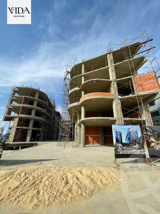 https://aqarmap.com.eg/en/listing/5575548-for-sale-cairo-el-sheikh-zayed-city-compounds-101-mall