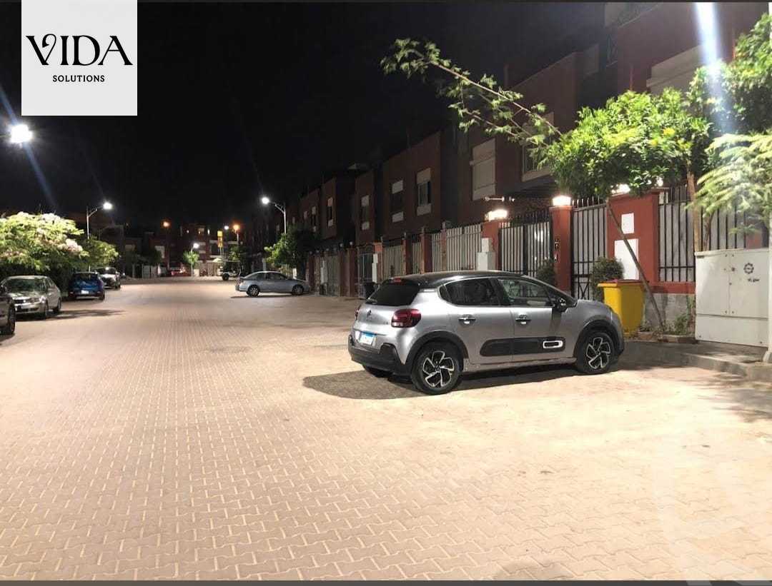 https://aqarmap.com.eg/en/listing/5619785-for-sale-cairo-el-sheikh-zayed-city-compounds-continental-residence