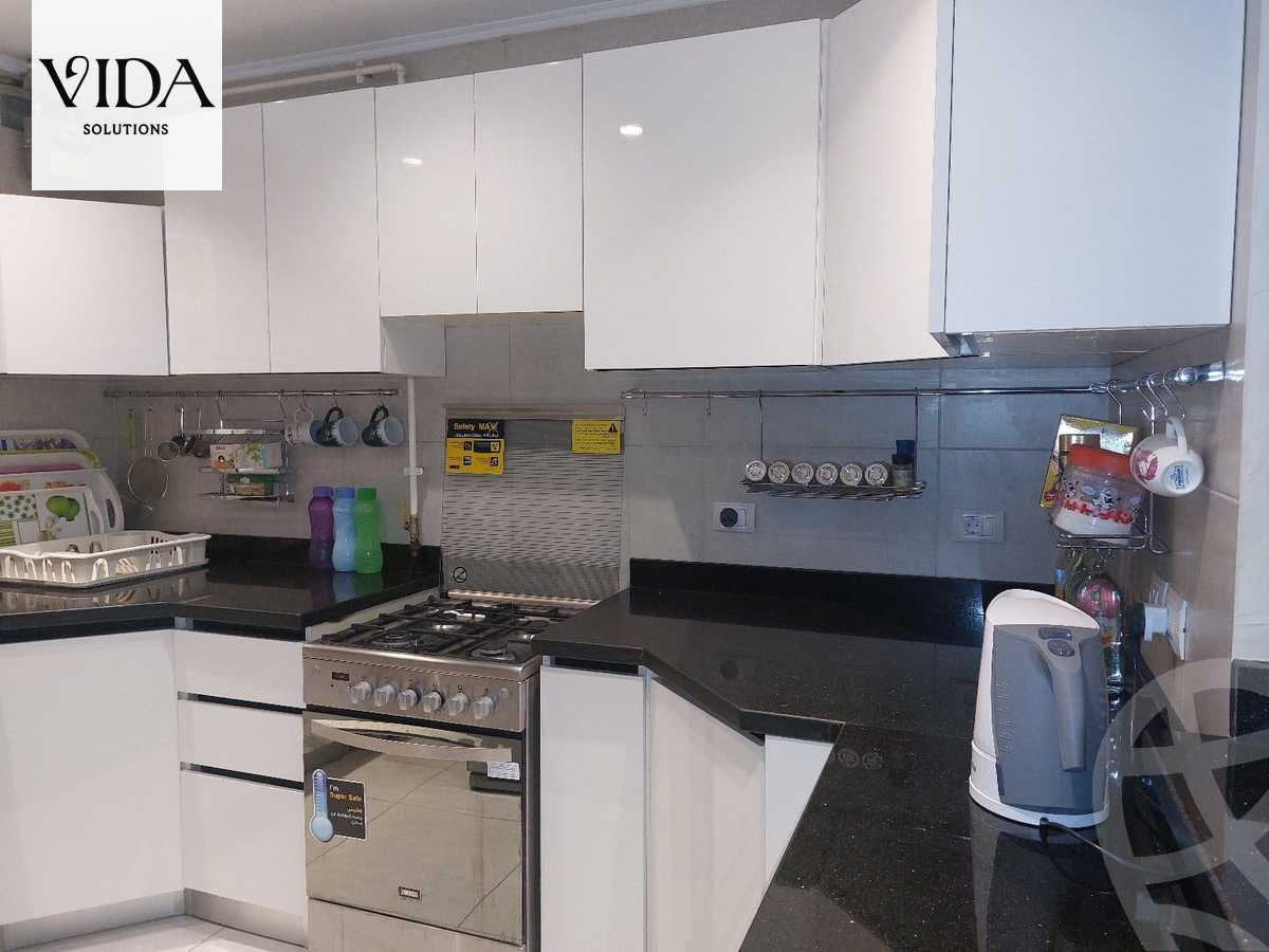 https://aqarmap.com.eg/en/listing/5637868-for-sale-cairo-el-sheikh-zayed-city-compounds-el-khamayel