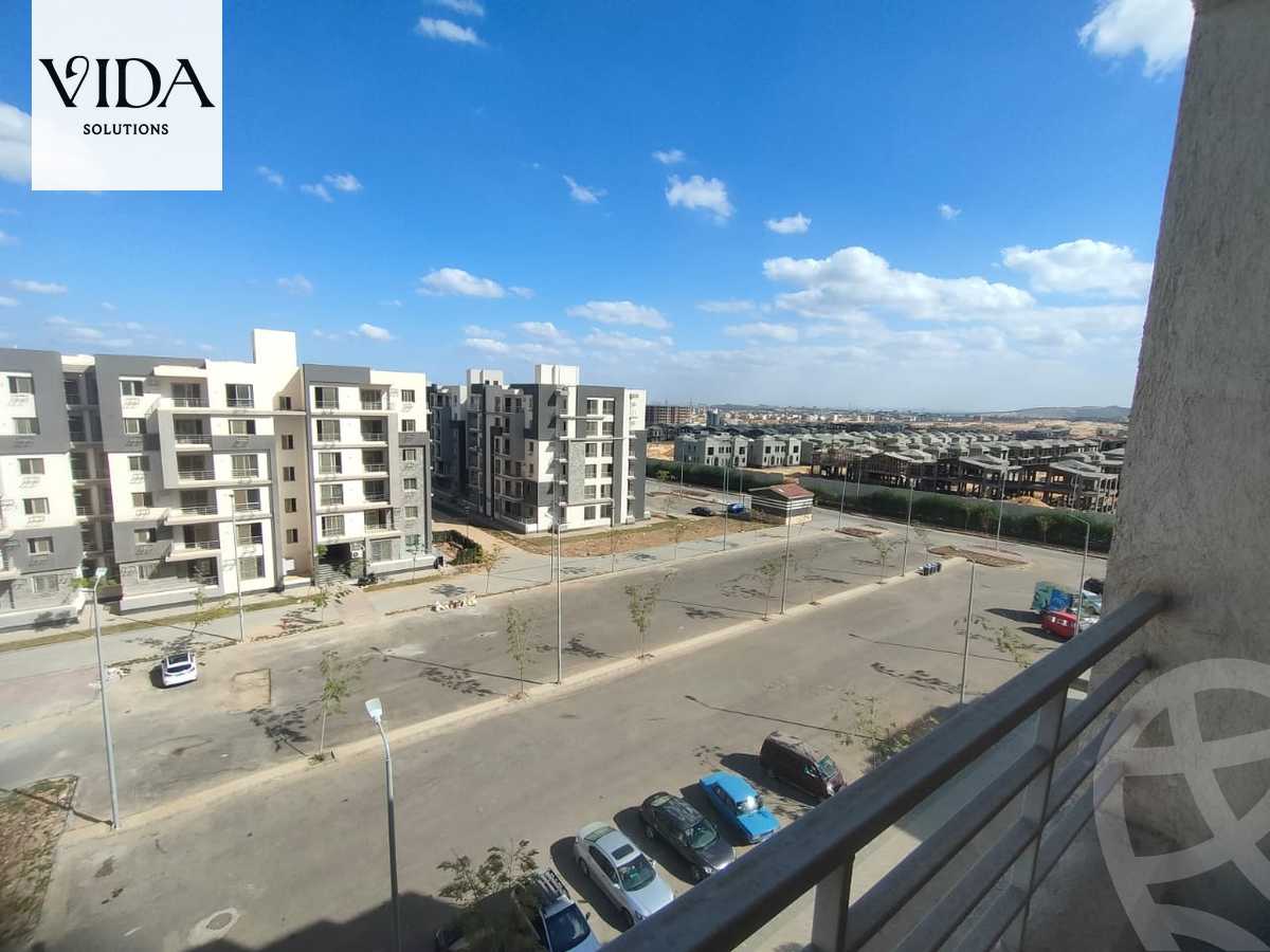 https://aqarmap.com.eg/ar/listing/5637947-for-sale-cairo-el-sheikh-zayed-city-compounds-jn-zyd