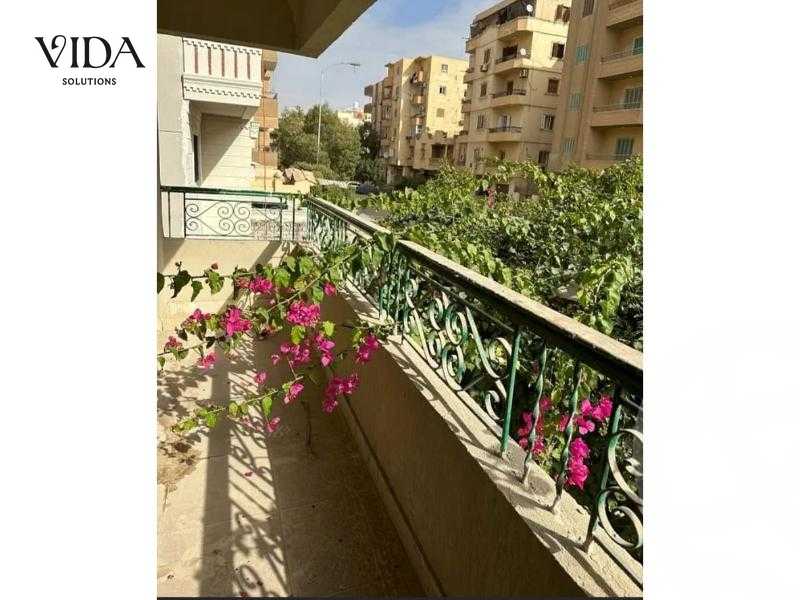 https://aqarmap.com.eg/en/listing/5647320-for-sale-cairo-6th-of-october-el-ahyaa-neighborhood-5th-street-2