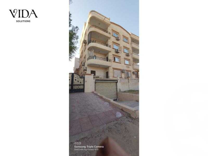 https://aqarmap.com.eg/ar/listing/5647467-for-sale-cairo-6th-of-october-el-ahyaa-neighborhood-3rd-al-hay-al-thalith-st