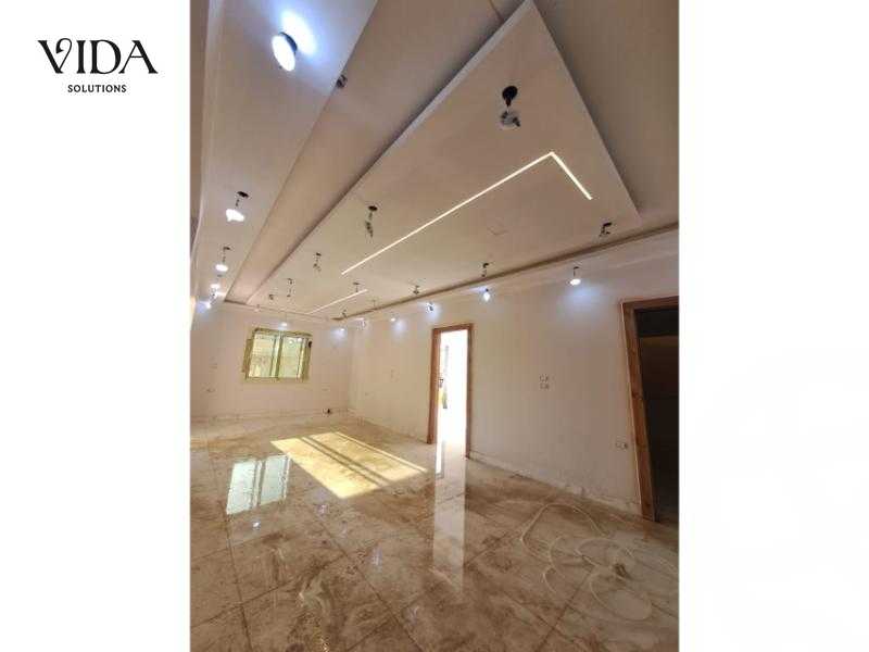 https://aqarmap.com.eg/ar/listing/5647996-for-sale-cairo-6th-of-october-el-ahyaa-neighborhood-2nd-divided-from-al-kafrawei-st