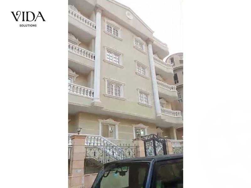 https://aqarmap.com.eg/ar/listing/5650154-for-sale-cairo-6th-of-october-el-ahyaa-neighborhood-1st-eighth-neighborhood