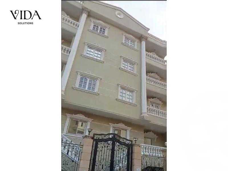 https://aqarmap.com.eg/ar/listing/5650154-for-sale-cairo-6th-of-october-el-ahyaa-neighborhood-1st-eighth-neighborhood
