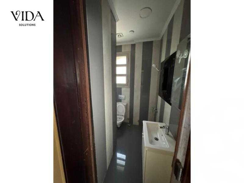 https://aqarmap.com.eg/en/listing/5651062-for-sale-cairo-el-sheikh-zayed-city-compounds-kmbwnd-ljry-swdyk