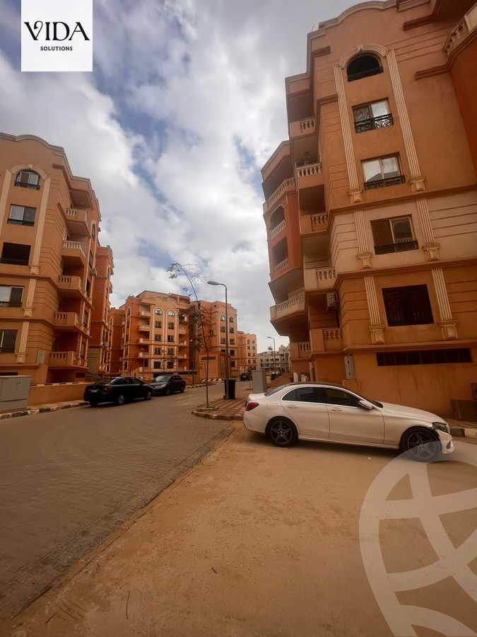 https://aqarmap.com.eg/en/listing/5733739-for-sale-cairo-6th-of-october-hadaeq-october-kmbwnd-fy-hdyq-ktwbr-karma-compound