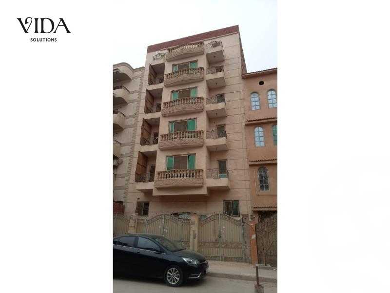 https://aqarmap.com.eg/ar/listing/5771323-for-sale-cairo-6th-of-october-el-ahyaa-neighborhood-4th-street-2