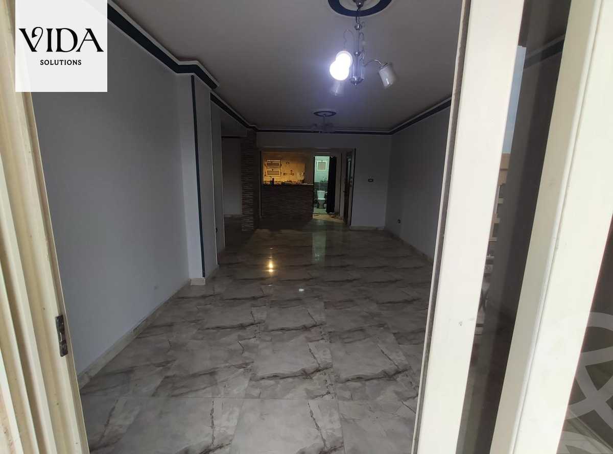 https://aqarmap.com.eg/en/listing/5785249-for-sale-cairo-el-sheikh-zayed-city-compounds-el-khamayel
