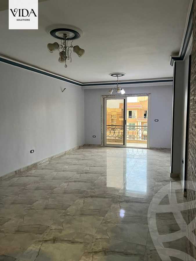 https://aqarmap.com.eg/en/listing/5785249-for-sale-cairo-el-sheikh-zayed-city-compounds-el-khamayel