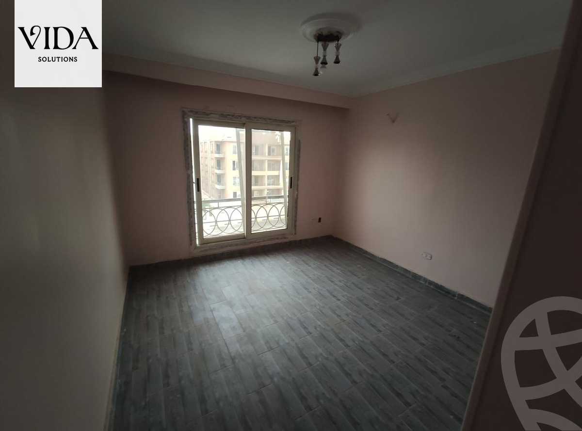 https://aqarmap.com.eg/en/listing/5785249-for-sale-cairo-el-sheikh-zayed-city-compounds-el-khamayel