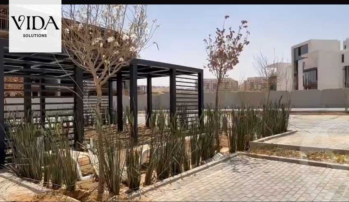 https://aqarmap.com.eg/ar/listing/5805925-for-sale-cairo-new-cairo-compounds-mwntn-fyw-y-syty-hrt-wwrk-mountain-view-icity-hq500-complex-mountain-view