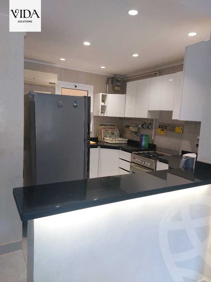 https://aqarmap.com.eg/en/listing/5807969-for-sale-cairo-el-sheikh-zayed-city-compounds-el-khamayel