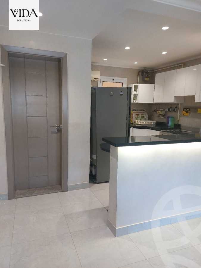 https://aqarmap.com.eg/en/listing/5807969-for-sale-cairo-el-sheikh-zayed-city-compounds-el-khamayel