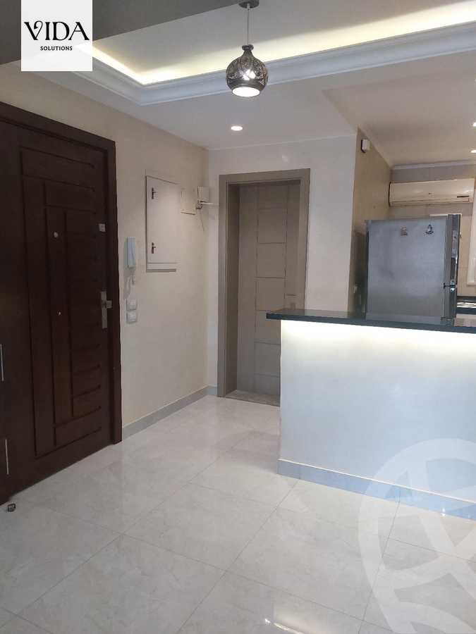 https://aqarmap.com.eg/en/listing/5807969-for-sale-cairo-el-sheikh-zayed-city-compounds-el-khamayel