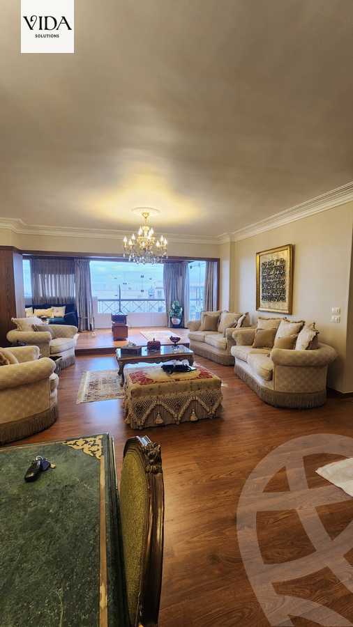 https://aqarmap.com.eg/ar/listing/5818873-for-sale-cairo-el-sheikh-zayed-city-compounds-hadayek-el-mohandiseen