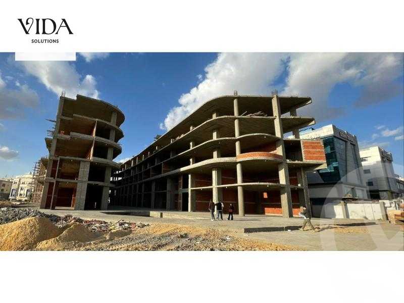 https://aqarmap.com.eg/en/listing/5838998-for-sale-cairo-el-sheikh-zayed-city-compounds-101-mall