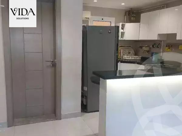 https://aqarmap.com.eg/en/listing/5811295-for-sale-cairo-el-sheikh-zayed-city-compounds-el-khamayel