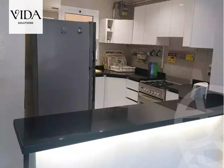 https://aqarmap.com.eg/en/listing/5811295-for-sale-cairo-el-sheikh-zayed-city-compounds-el-khamayel