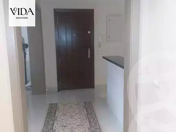 https://aqarmap.com.eg/en/listing/5811295-for-sale-cairo-el-sheikh-zayed-city-compounds-el-khamayel