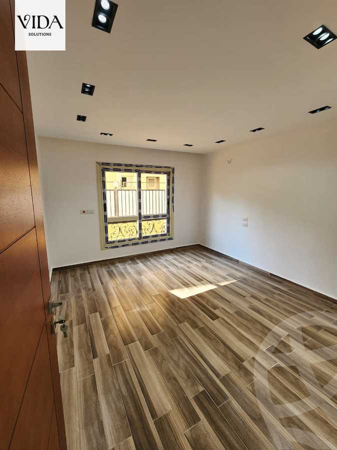 https://aqarmap.com.eg/ar/listing/5846834-for-sale-cairo-el-sheikh-zayed-city-compounds-el-khamayel