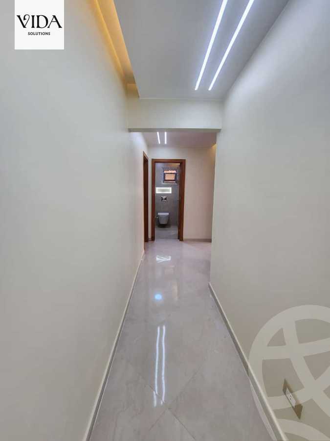https://aqarmap.com.eg/en/listing/5847740-for-sale-cairo-el-sheikh-zayed-city-compounds-el-khamayel