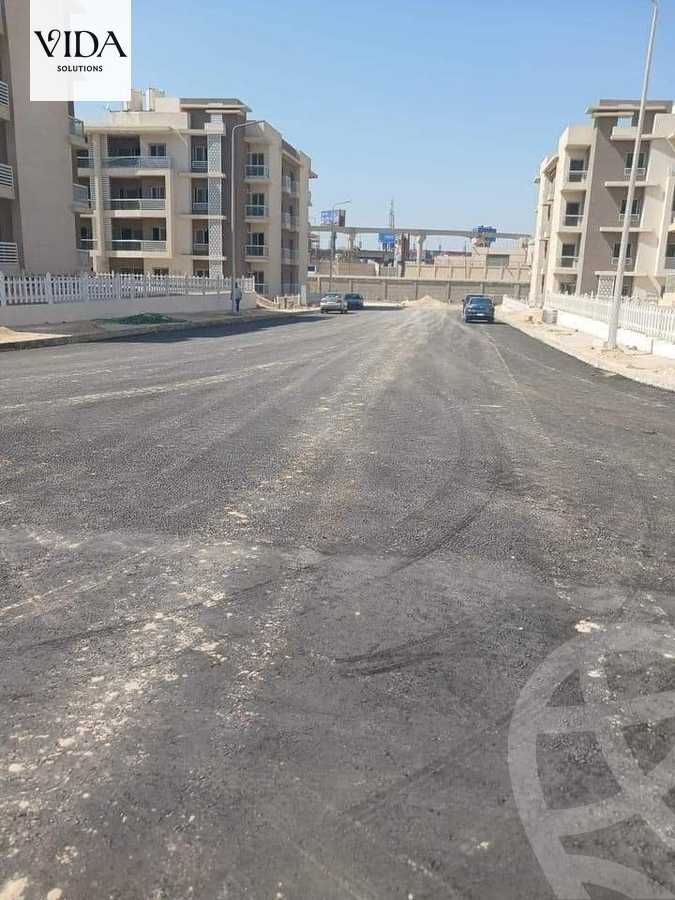 https://aqarmap.com.eg/ar/listing/5918276-for-sale-cairo-el-sheikh-zayed-city-compounds-el-khamayel