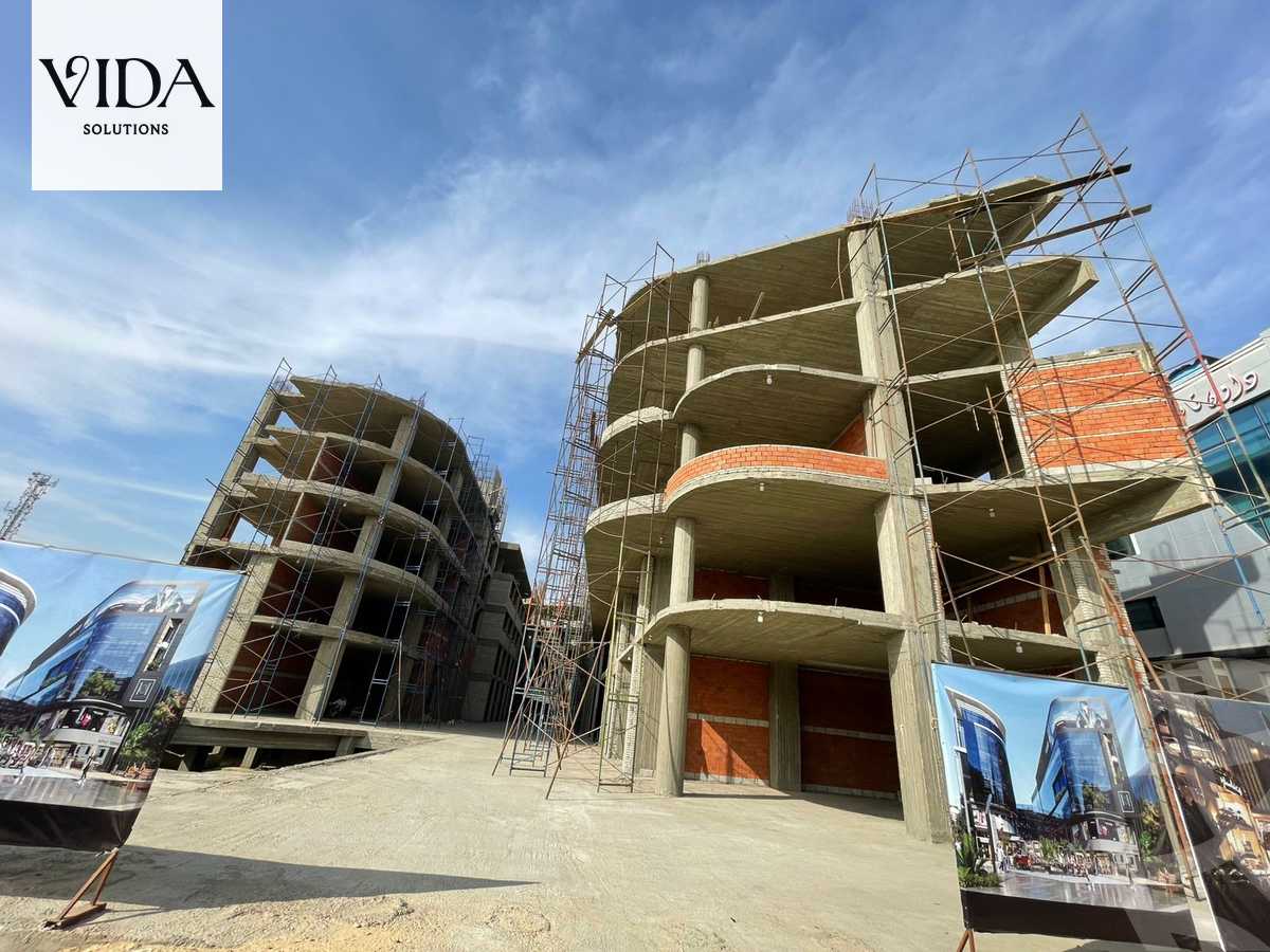 https://aqarmap.com.eg/en/listing/5953603-for-sale-cairo-el-sheikh-zayed-city-compounds-101-mall