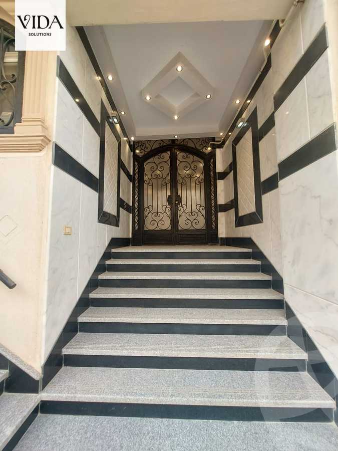 https://aqarmap.com.eg/ar/listing/5960113-for-sale-cairo-6th-of-october-el-ahyaa-neighborhood-2nd-divided-from-al-kafrawei-st