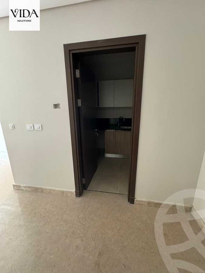 https://aqarmap.com.eg/en/listing/5962940-for-sale-cairo-el-sheikh-zayed-city-compounds-zyd-wr-llttwyr-park-towers-zed-el-sheikh-zayed-compound