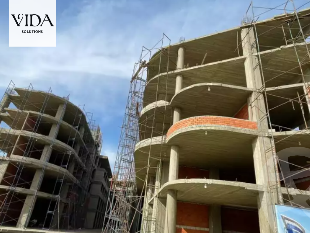 https://aqarmap.com.eg/ar/listing/5963360-for-sale-cairo-el-sheikh-zayed-city-compounds-101-mall