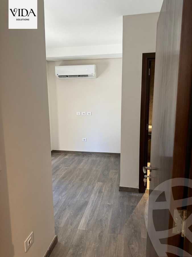 https://aqarmap.com.eg/ar/listing/5963529-for-sale-cairo-el-sheikh-zayed-city-compounds-zyd-wr-llttwyr-z-tower