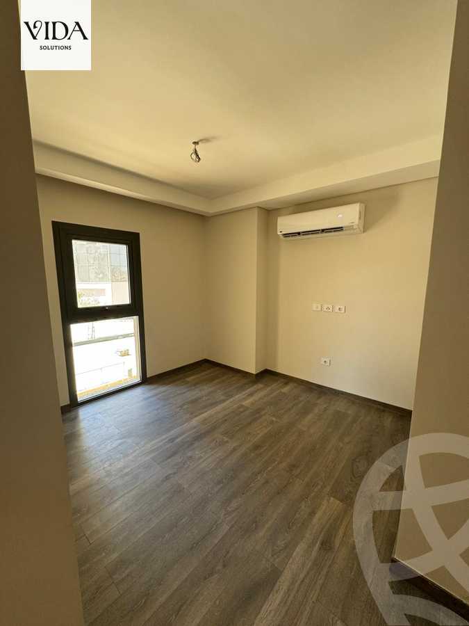 https://aqarmap.com.eg/ar/listing/5963529-for-sale-cairo-el-sheikh-zayed-city-compounds-zyd-wr-llttwyr-z-tower
