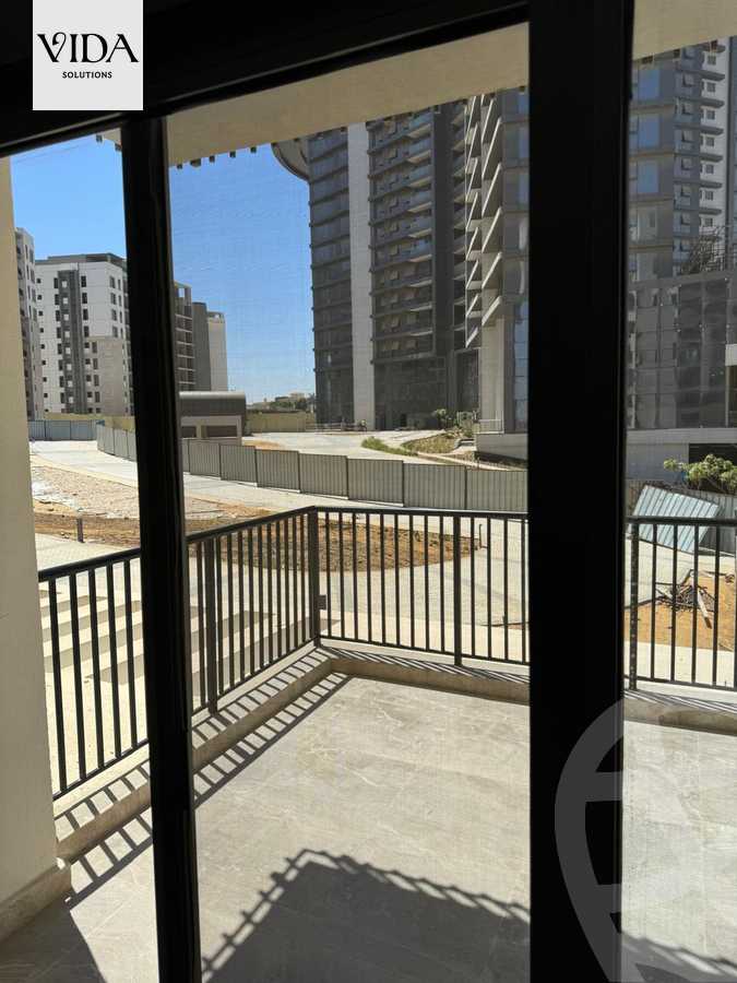 https://aqarmap.com.eg/ar/listing/5963529-for-sale-cairo-el-sheikh-zayed-city-compounds-zyd-wr-llttwyr-z-tower