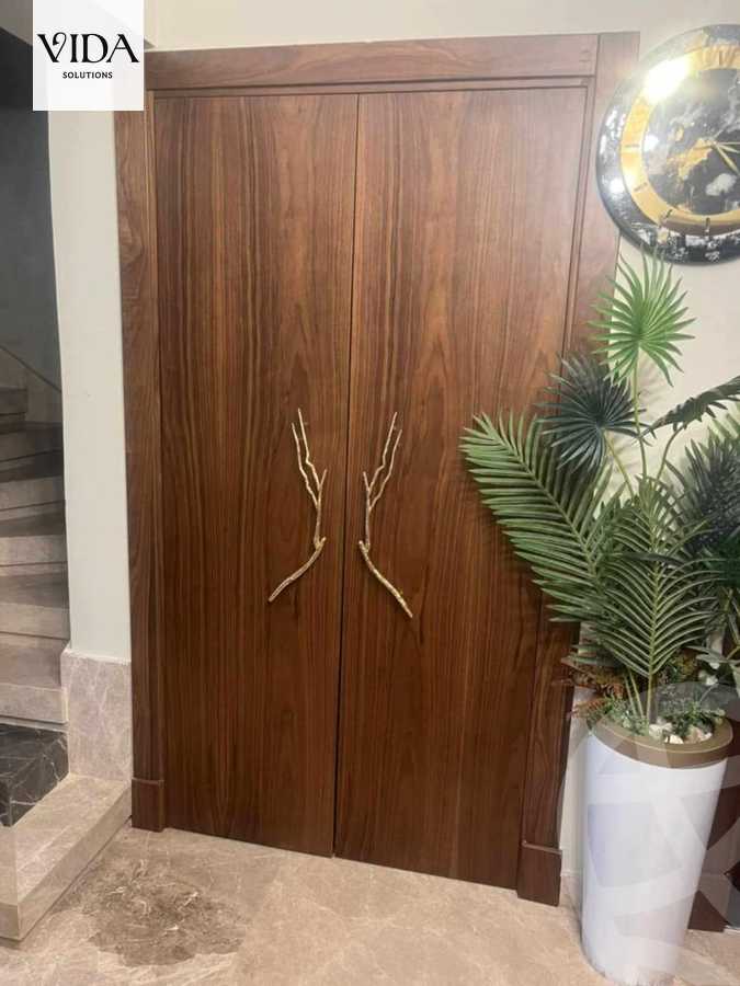 https://aqarmap.com.eg/en/listing/5963901-for-sale-cairo-new-cairo-compounds-mountain-view-hyde-park