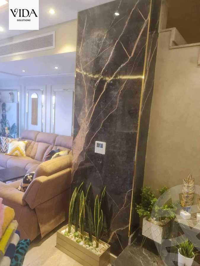 https://aqarmap.com.eg/ar/listing/5964009-for-sale-cairo-new-cairo-compounds-mountain-view-hyde-park